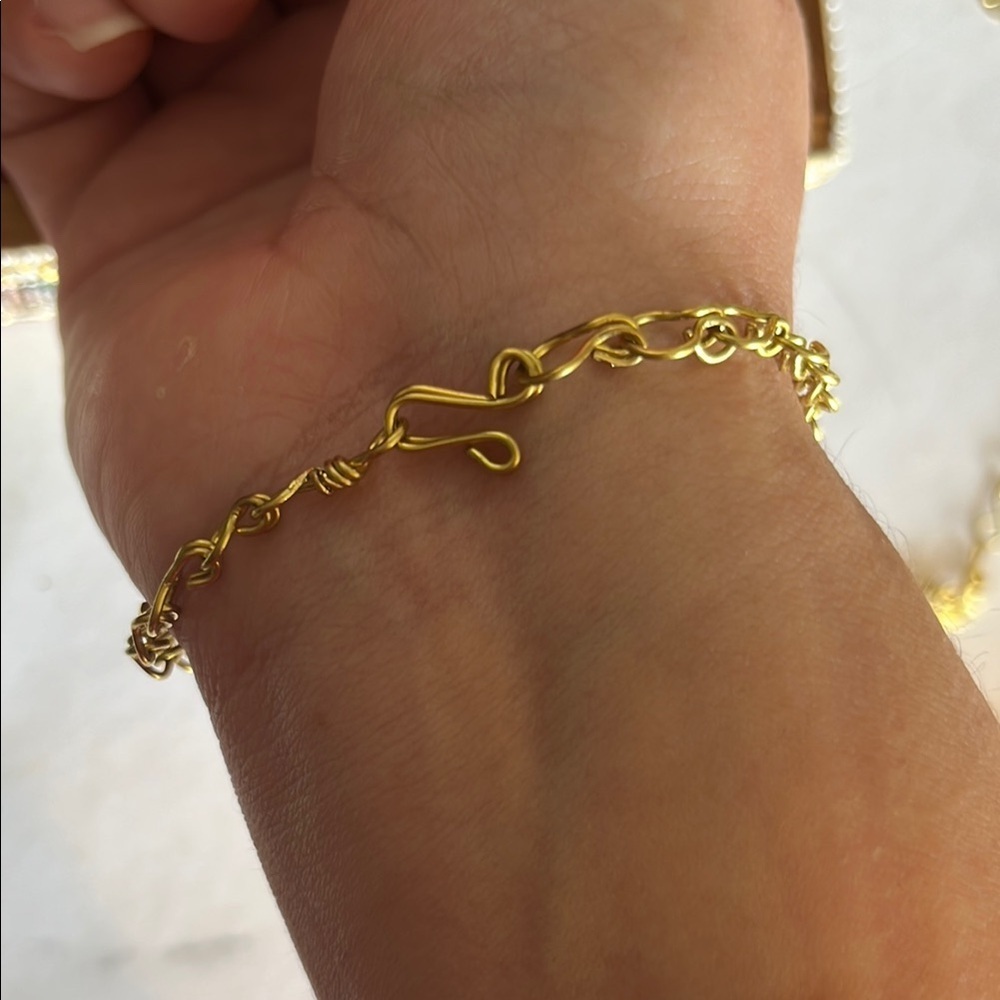 Elegant copper wire loop Chain Bracelet - Picture 5 of 6